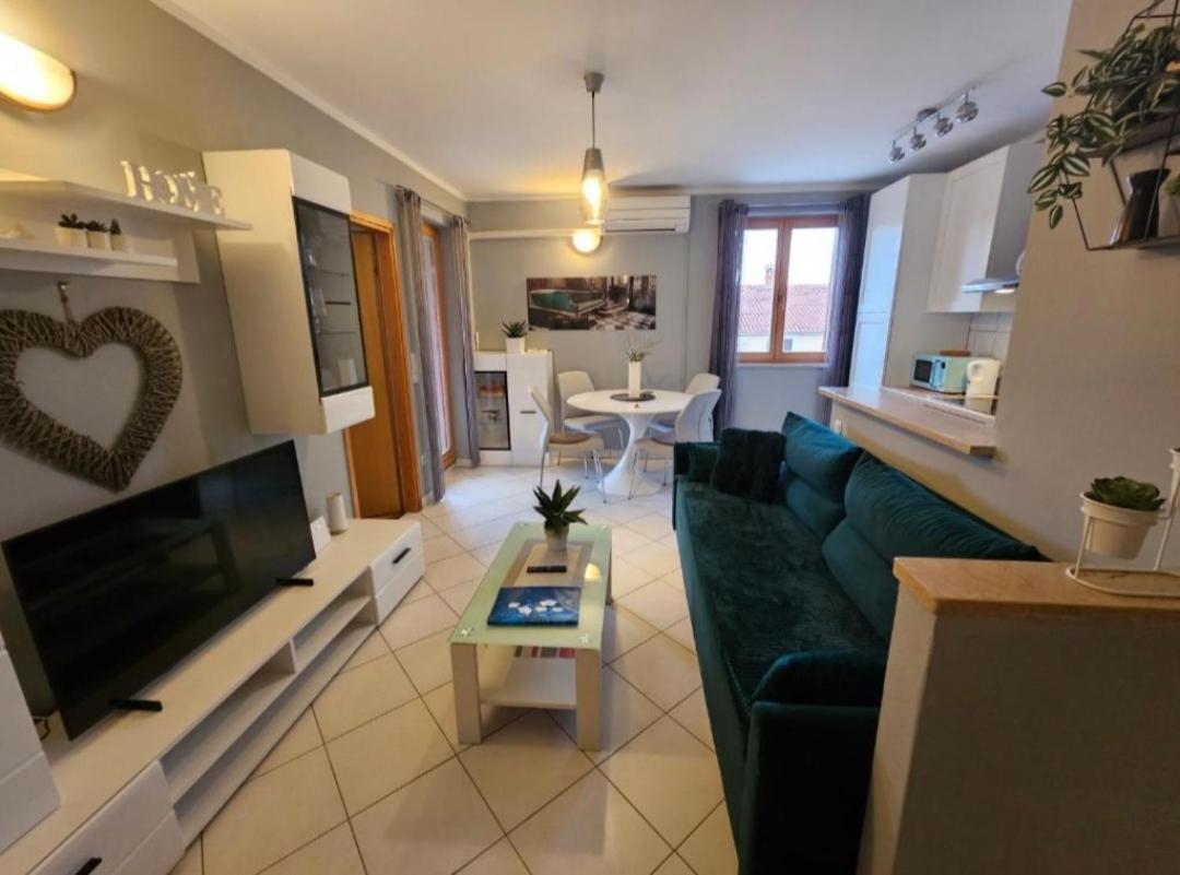 Apartment Gloria ロヴィニ エクステリア 写真